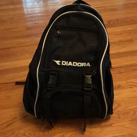 diadora soccer bag
